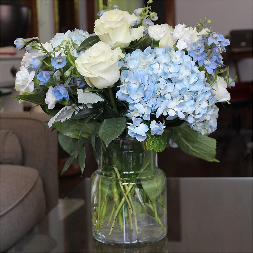 Clear Skies Bouquet – Party Evolution Llc, Tampa FL
