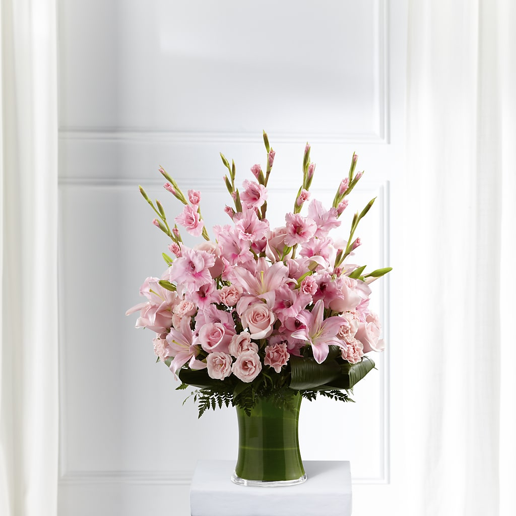 Lovely Tribute Bouquet – Party Evolution Llc, Tampa FL