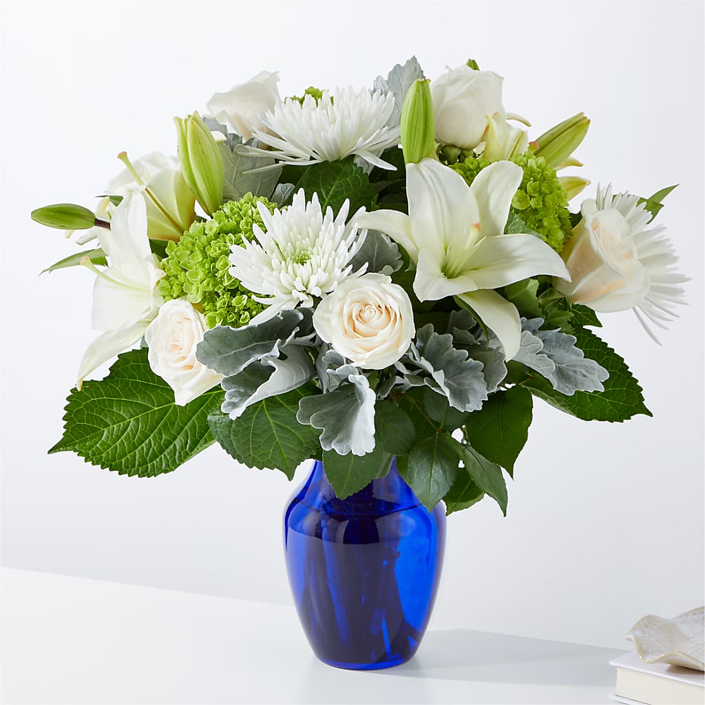 Snowy Dreams Bouquet – Party Evolution Llc, Tampa FL
