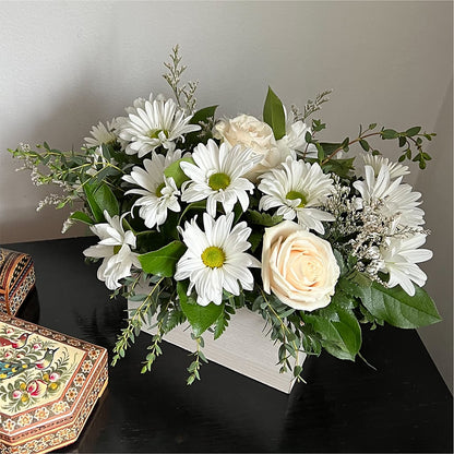 Fresh Linen Box Bouquet –  Party Evolution Llc, Tampa FL
