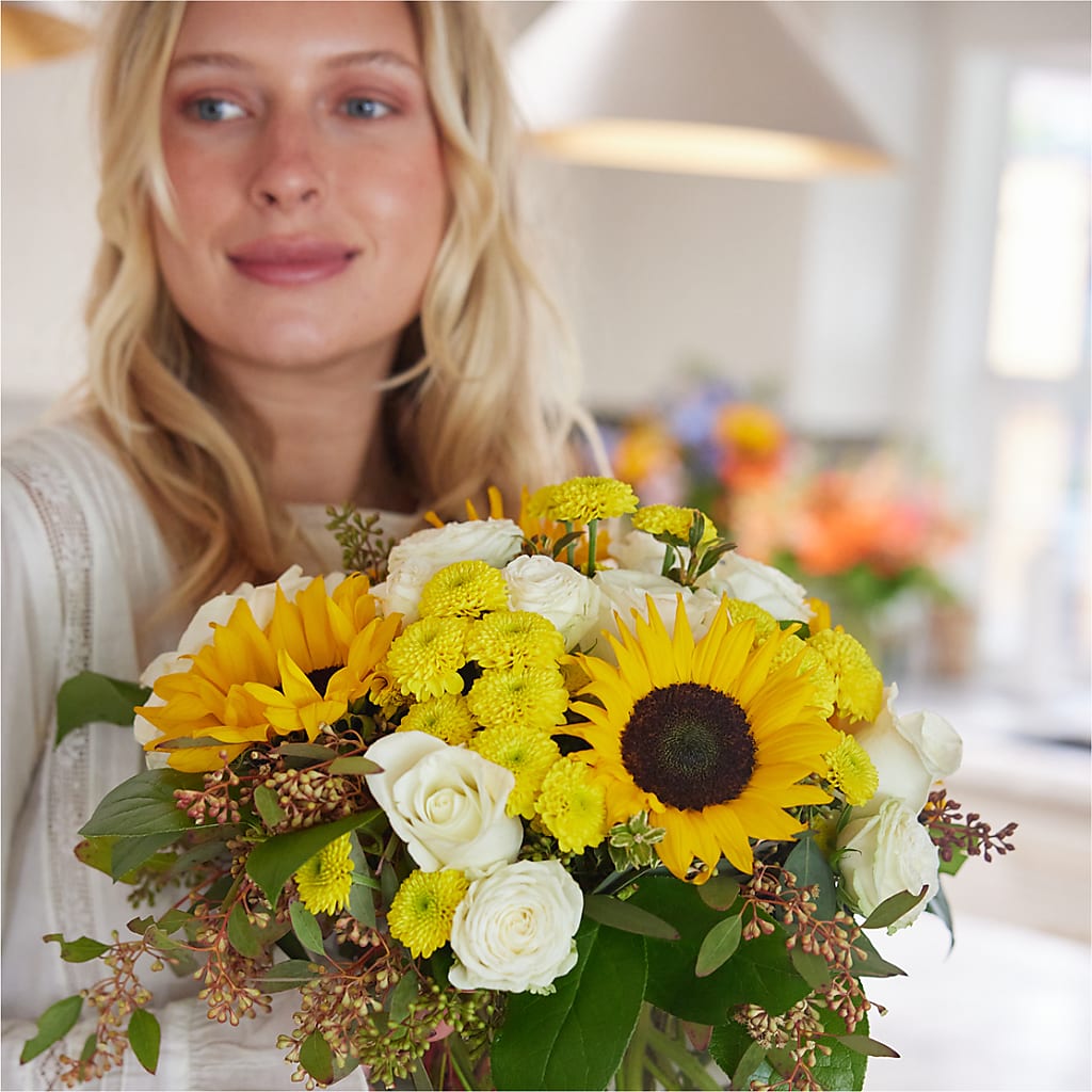 Luminous Morning Bouquet –  Party Evolution Llc, Tampa FL