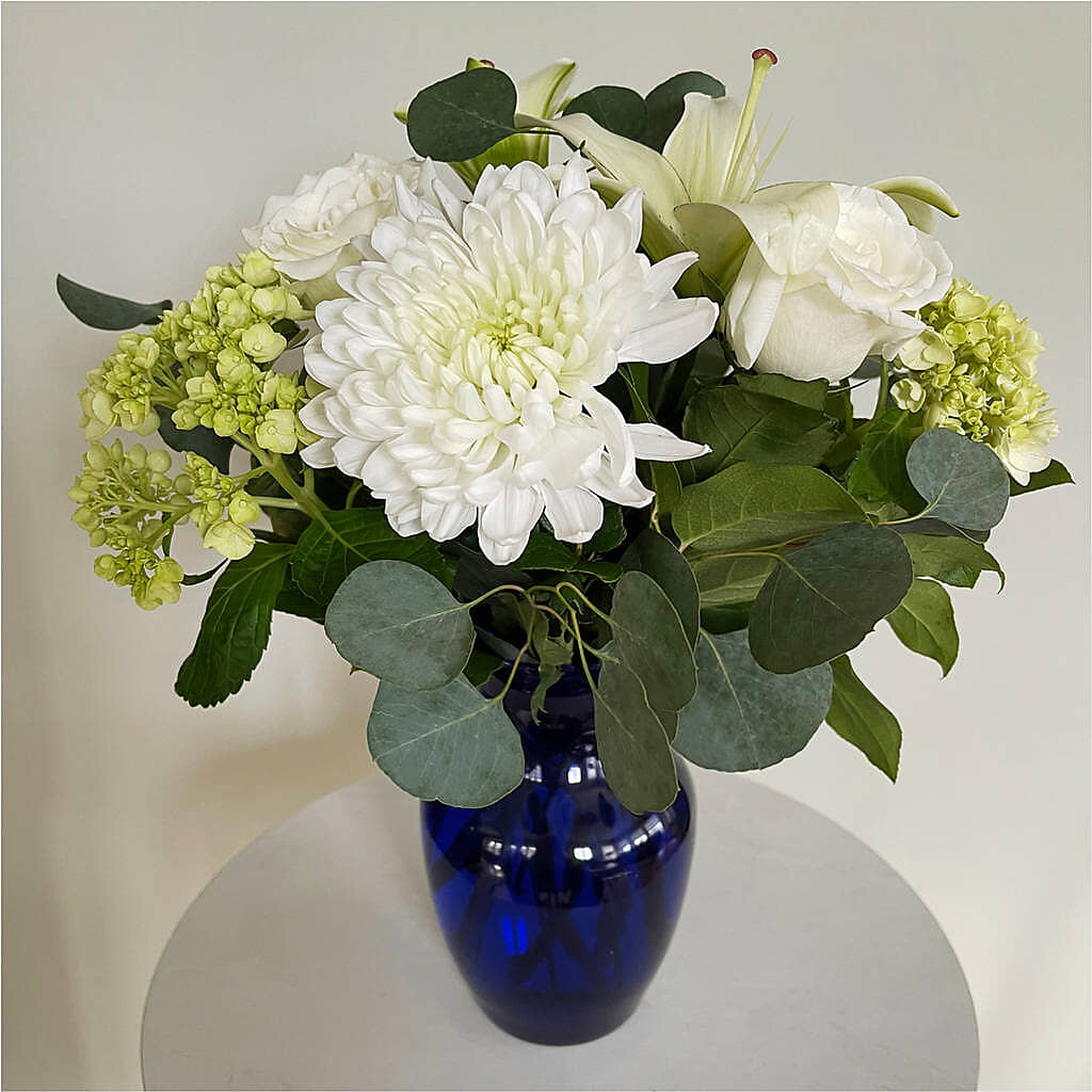 Snowy Dreams Bouquet –  Party Evolution Llc, Tampa FL
