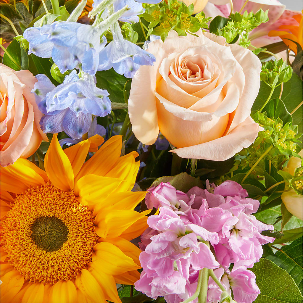 Dreamy Meadows Bouquet –  Party Evolution Llc, Tampa FL